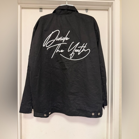 Divide The Youth black zip-up jacket - size L - Picture 5 of 9